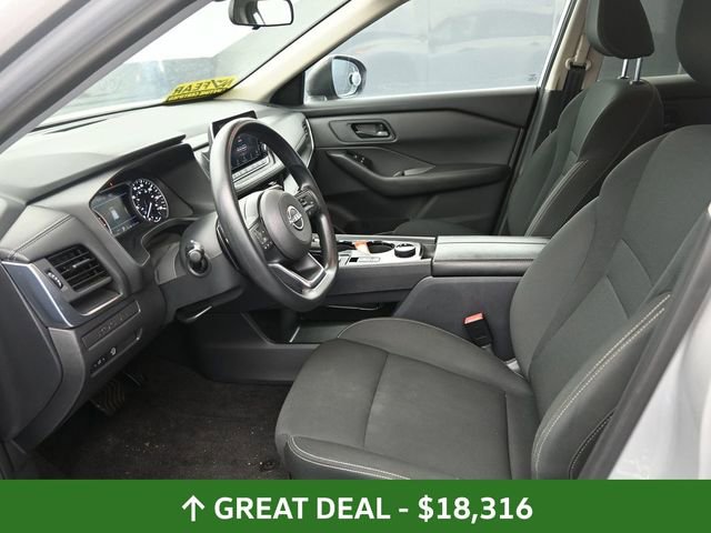 Used 2024 Nissan Rogue S image 17