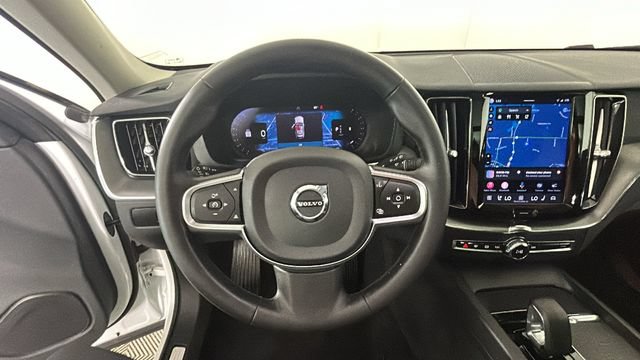 Used 2023 Volvo XC60 B5 Core w/ Climate Package AWD/4WD image 14