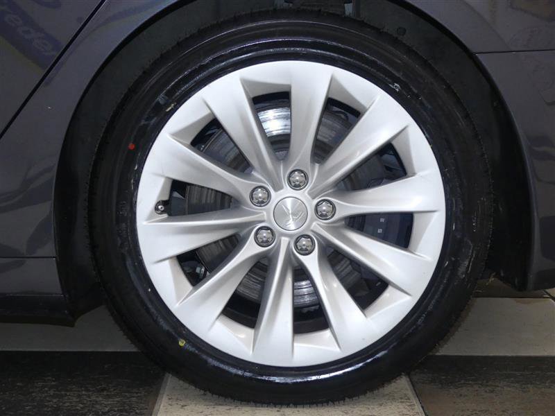 Used 2017 Tesla Model S 75D image 32