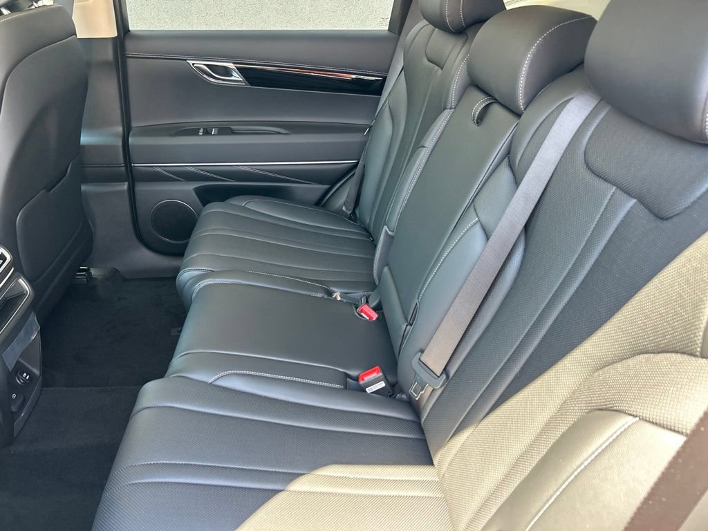 New 2026 Genesis GV80 2.5T AWD/4WD image 13