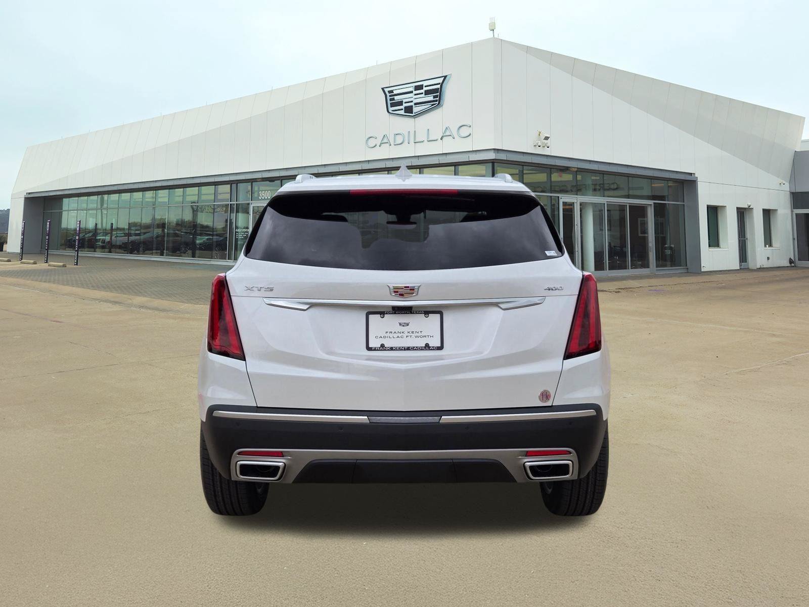 New 2026 Cadillac XT5 Premium Luxury w/ Driver Assist Package FWD image 5