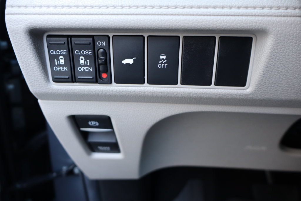 Used 2025 Honda Odyssey EX-L image 26