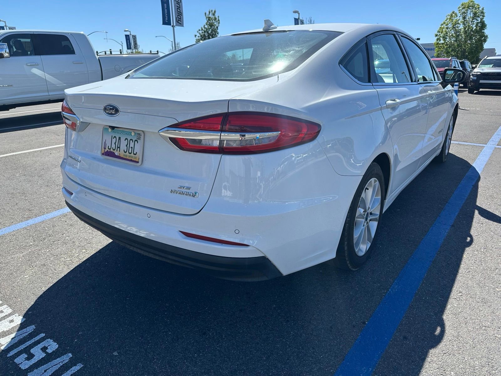 Used 2019 Ford Fusion SE FWD image 5