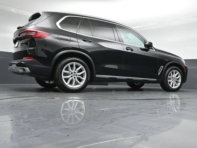 Used 2023 BMW X5 xDrive40i w/ Premium Package AWD/4WD image 43