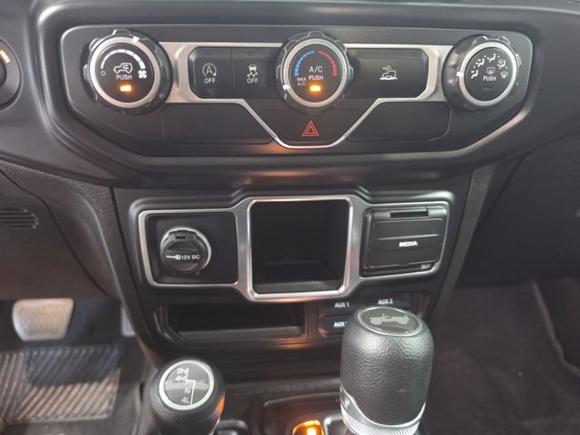 Used 2021 Jeep Wrangler Sport AWD/4WD image 15