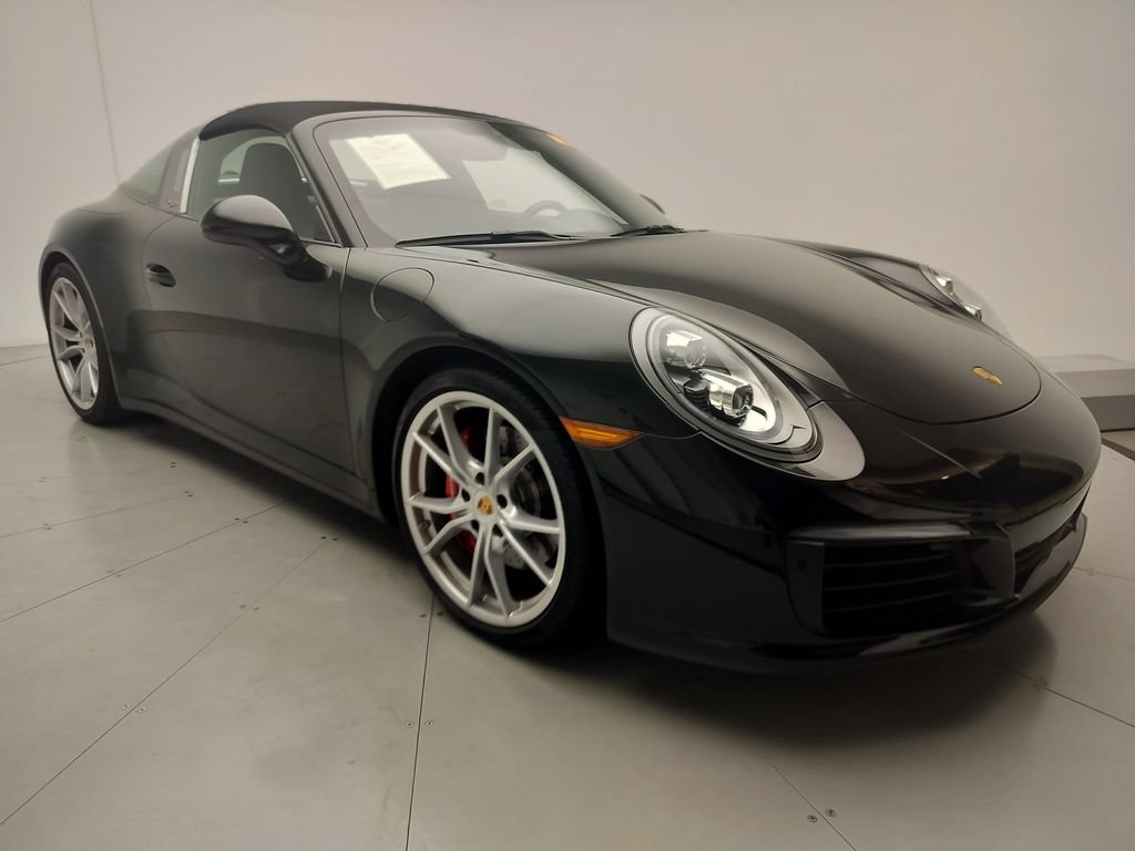 Certified 2019 Porsche 911 Targa 4S AWD/4WD image 3