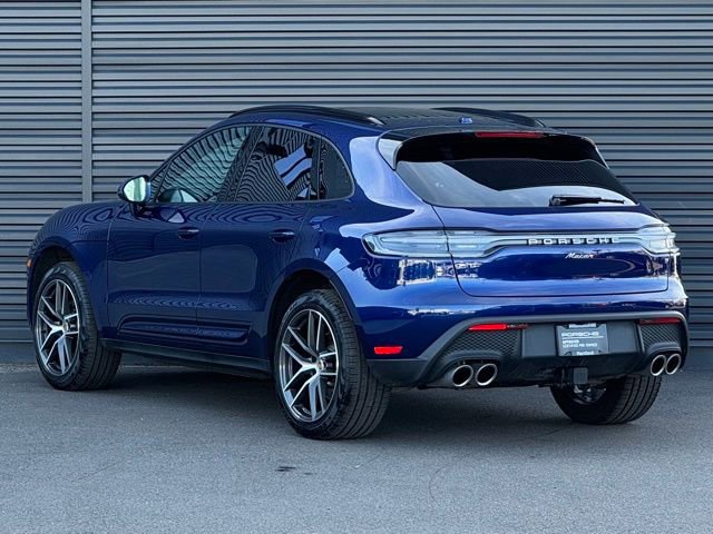 Certified 2025 Porsche Macan image 3