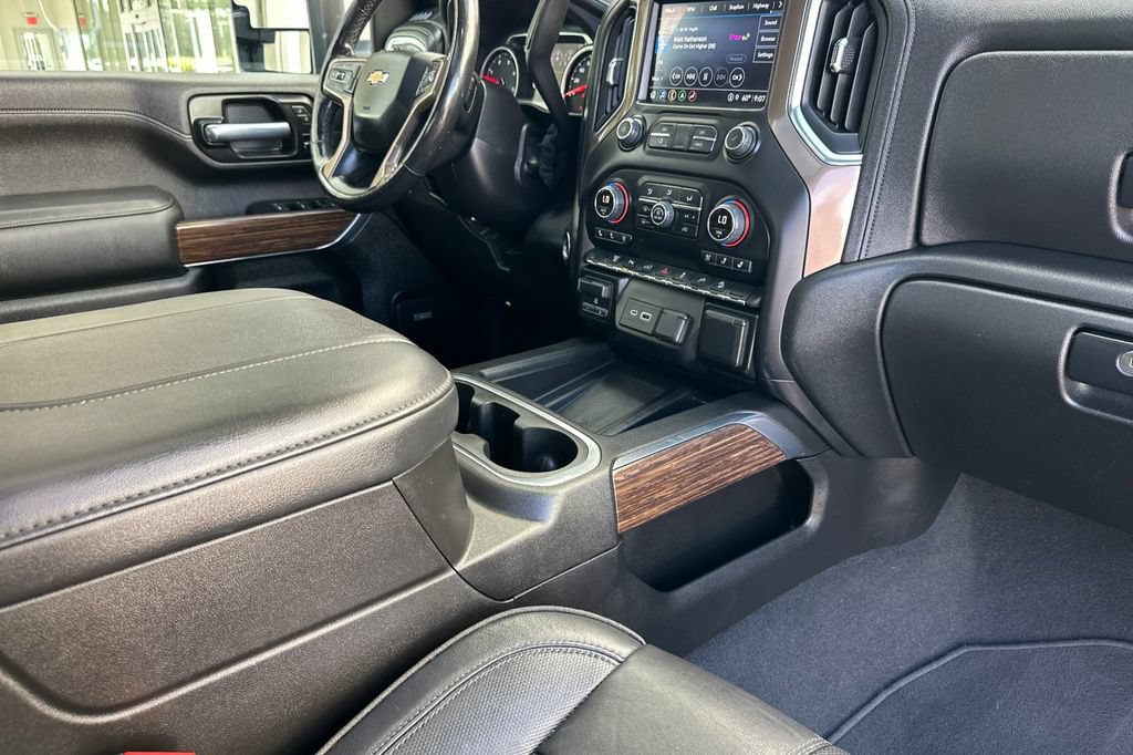 Used 2023 Chevrolet Silverado 2500 High Country AWD/4WD image 16