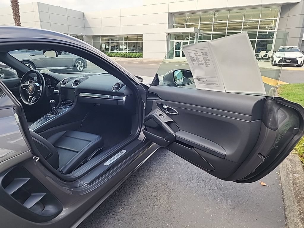 Used 2017 Porsche 718 Cayman S RWD image 14