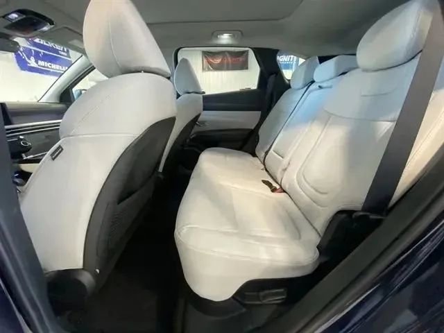 Used 2025 Hyundai Tucson SEL AWD/4WD image 15