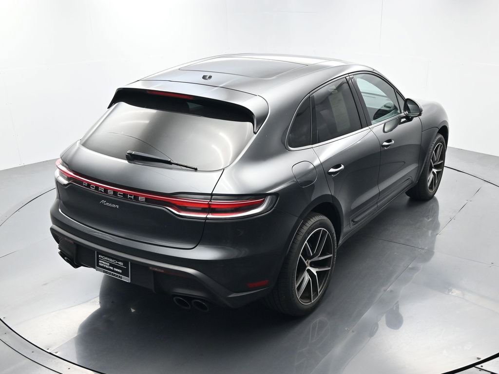 Certified 2023 Porsche Macan AWD/4WD image 36