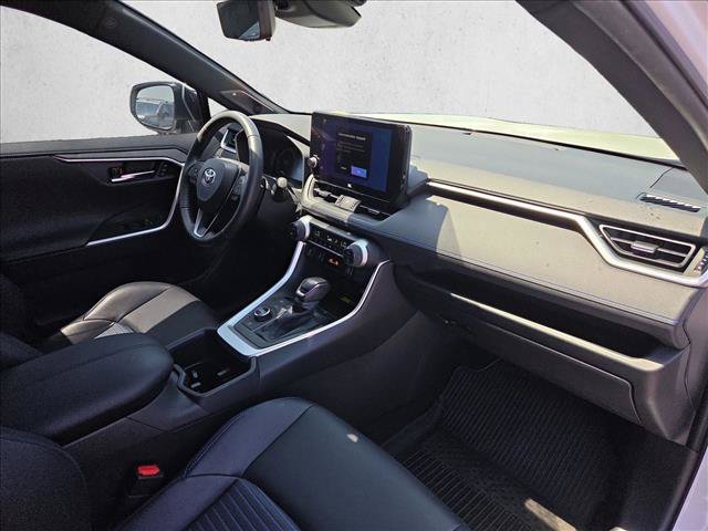 Used 2023 Toyota RAV4 XSE AWD/4WD image 19