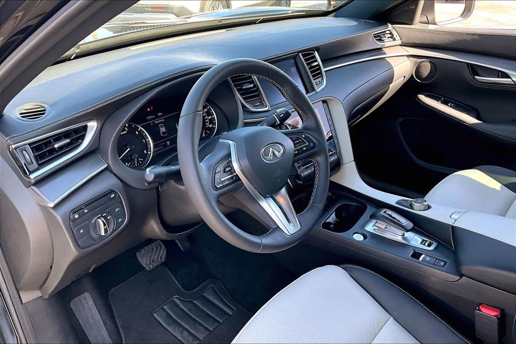 Certified 2024 INFINITI QX55 Luxe w/ Cargo Package image 18