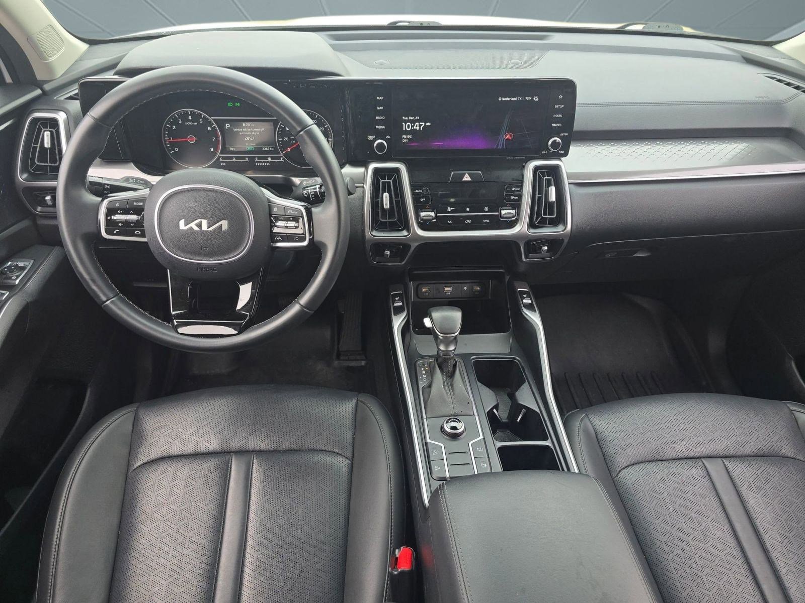 Used 2023 Kia Sorento S w/ Panoramic Sunroof Package image 28