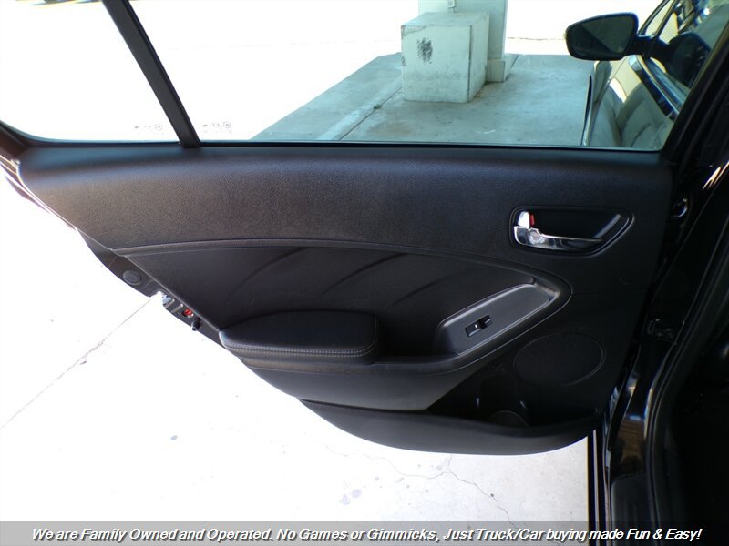 Used 2016 Kia Forte LX FWD image 17