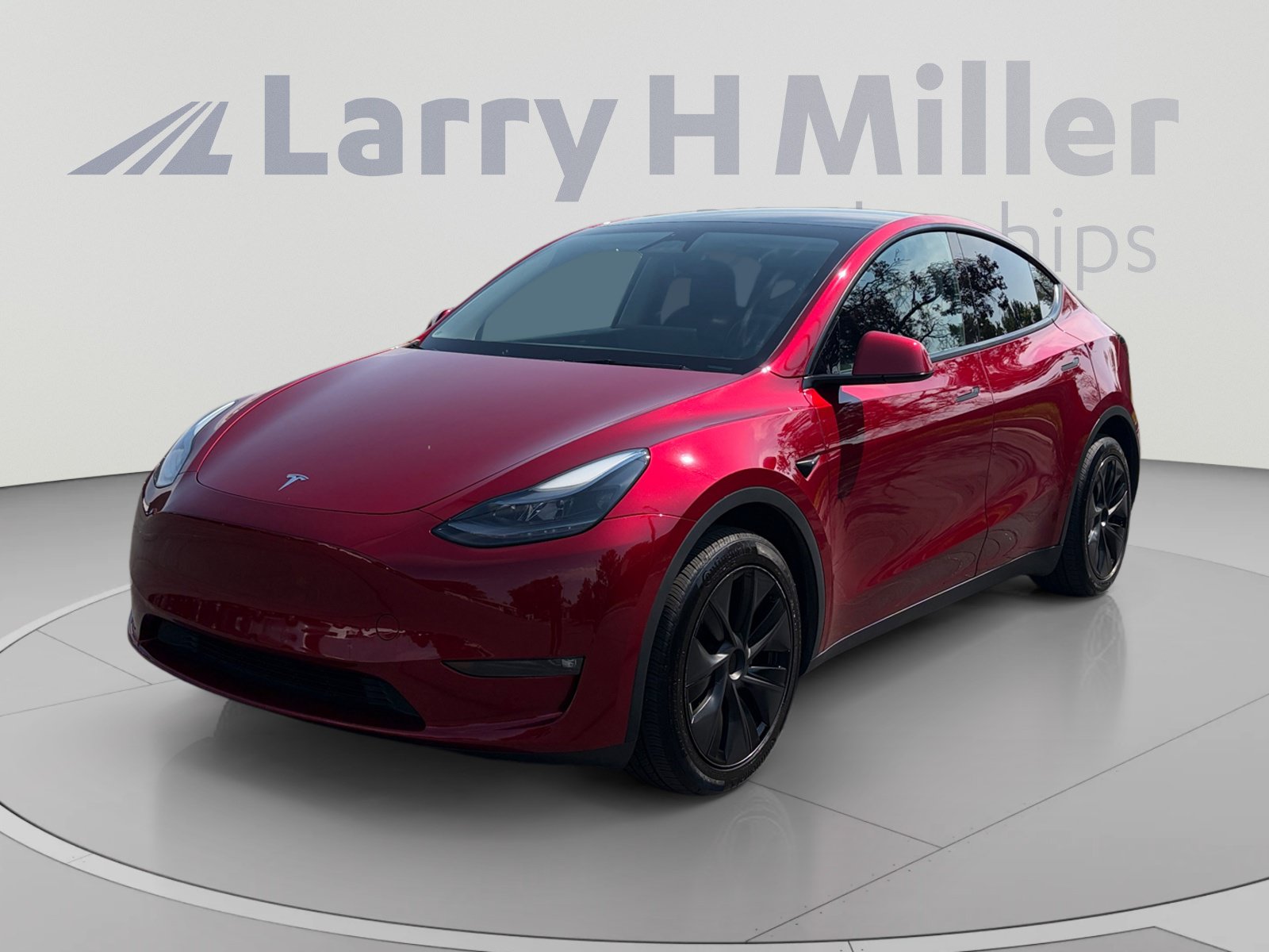 Used 2025 Tesla Model Y Long Range AWD/4WD image 1