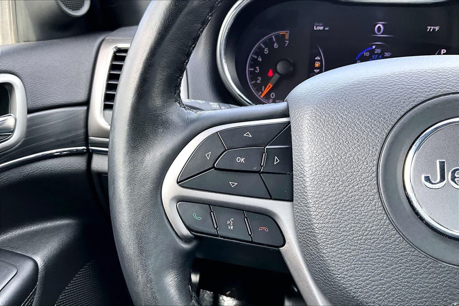 Used 2019 Jeep Grand Cherokee Limited AWD/4WD image 24