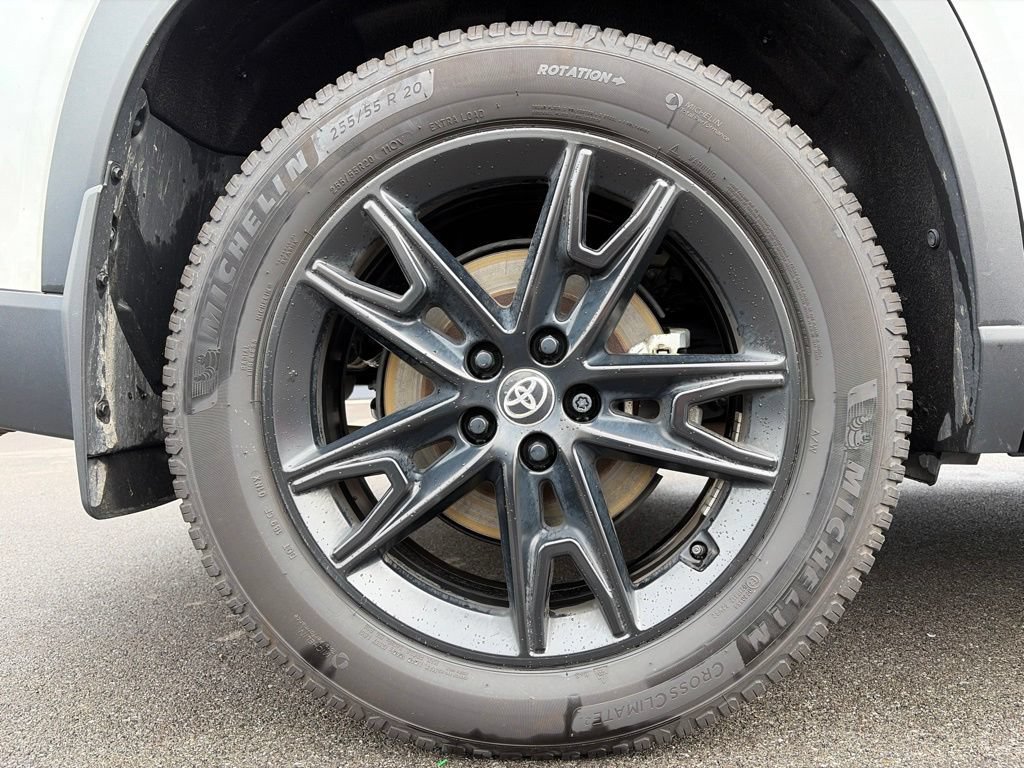 Used 2024 Toyota Grand Highlander AWD image 24
