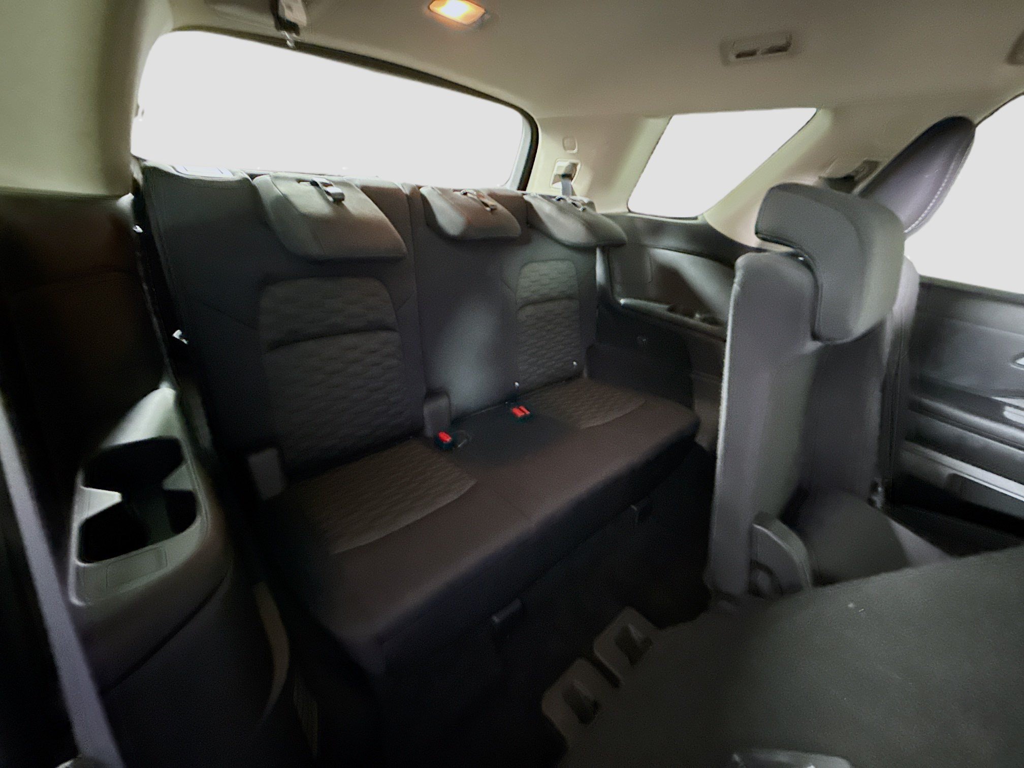 Used 2022 Nissan Pathfinder SV FWD image 41