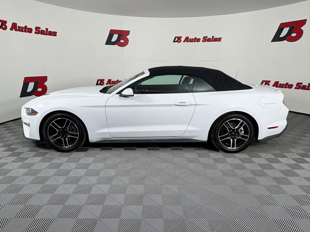Used 2022 Ford Mustang Premium image 3