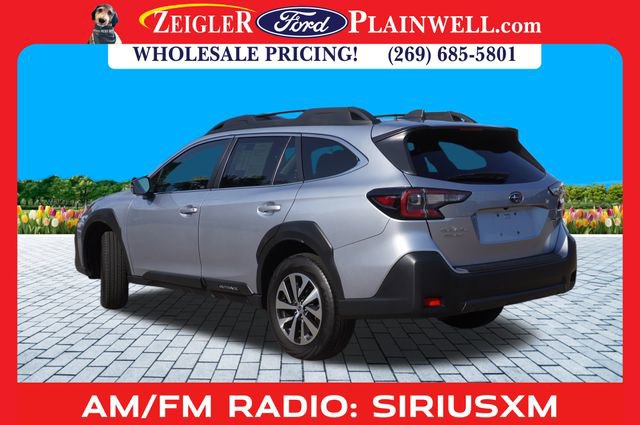 Used 2023 Subaru Outback Premium image 3