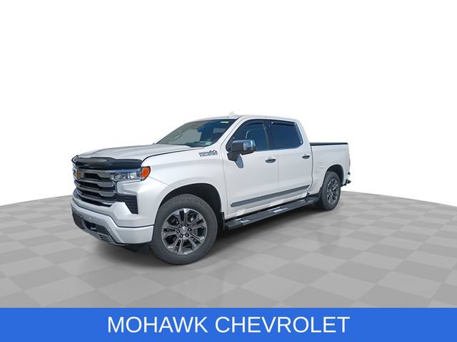 Used 2025 Chevrolet Silverado 1500 High Country w/ Technology Package AWD/4WD image 4