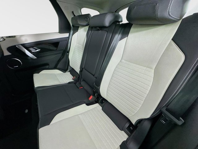 Used 2025 Land Rover Discovery Sport S image 23