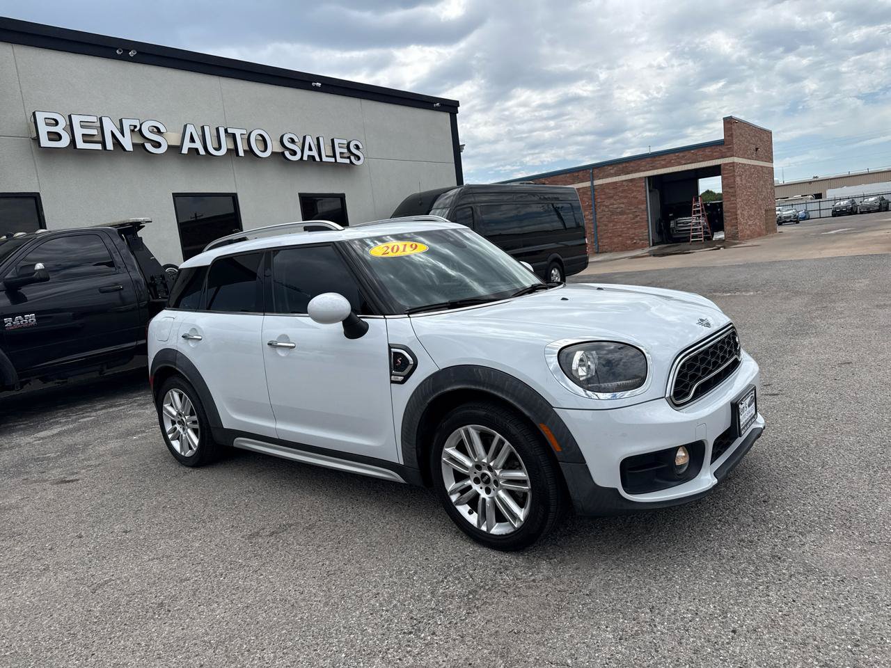 Used 2019 MINI Cooper Countryman S FWD image 4