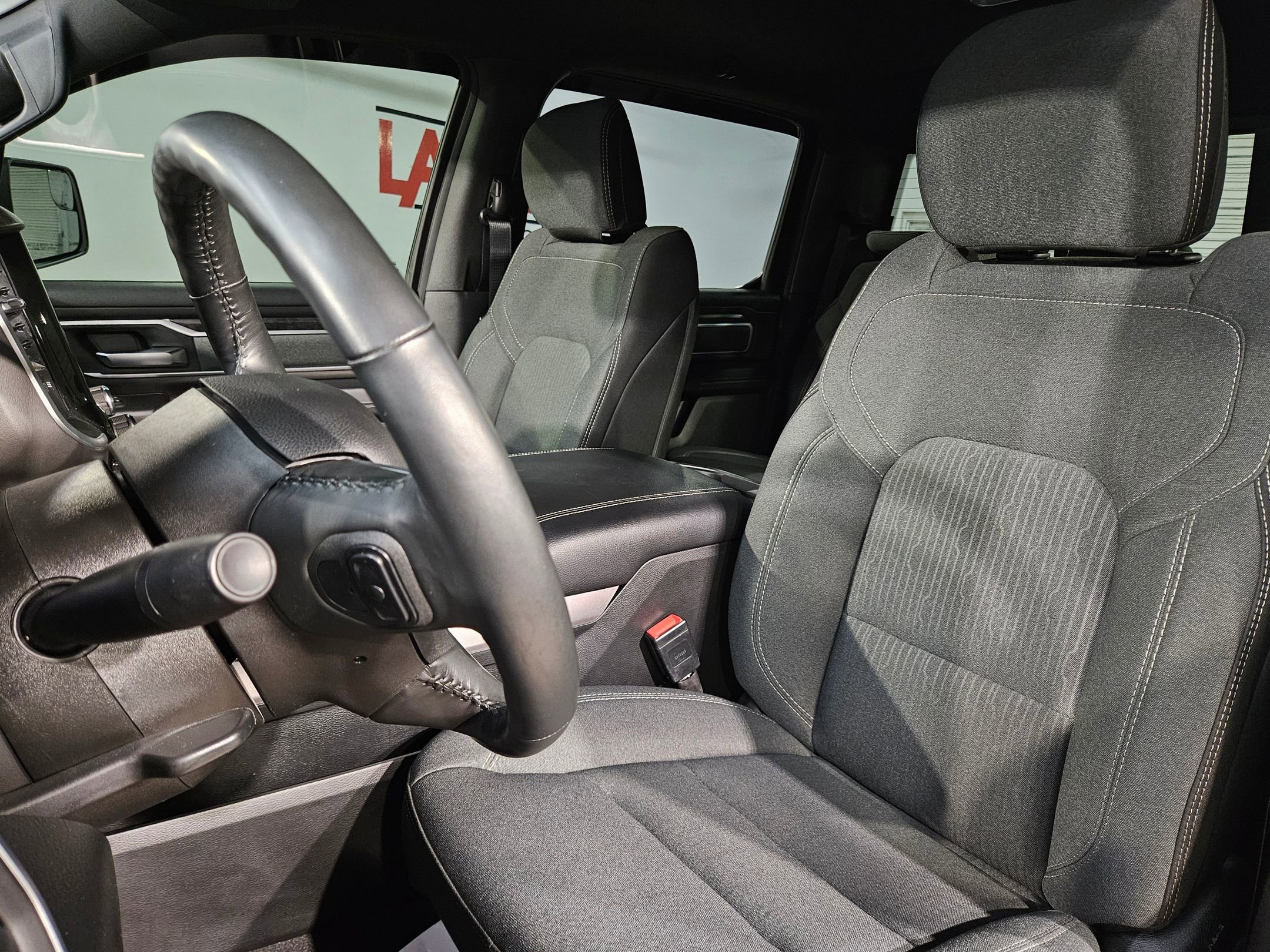 Used 2022 RAM 1500 Big Horn image 24