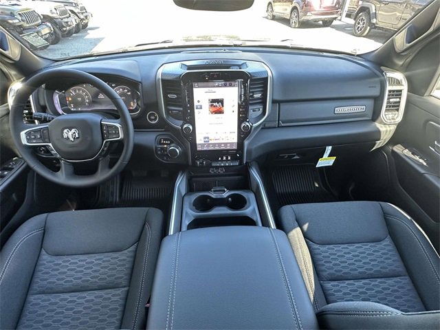 New 2026 RAM 1500 4x4 Crew Cab image 3