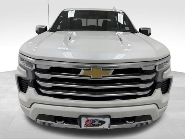 Certified 2025 Chevrolet Silverado 1500 High Country w/ High Country Premium Package AWD/4WD image 6