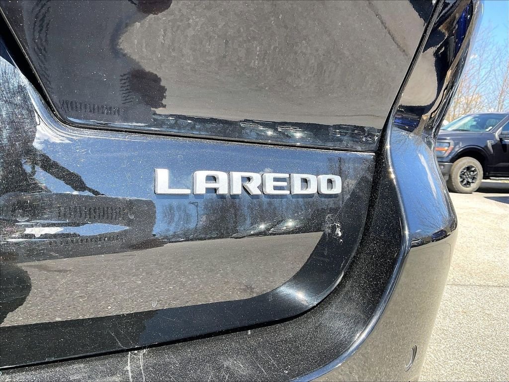 Used 2025 Jeep Grand Cherokee L Laredo w/ Luxury Tech Group I AWD/4WD image 28