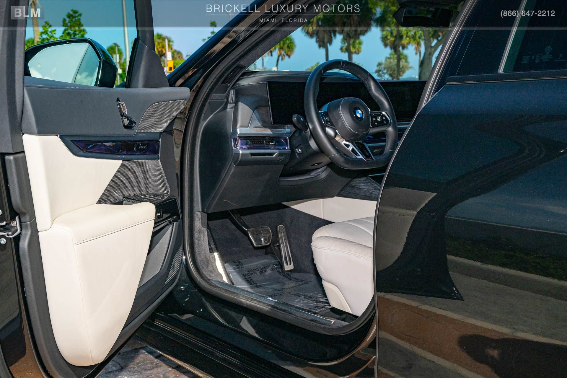 Used 2024 BMW 760i xDrive AWD/4WD image 19