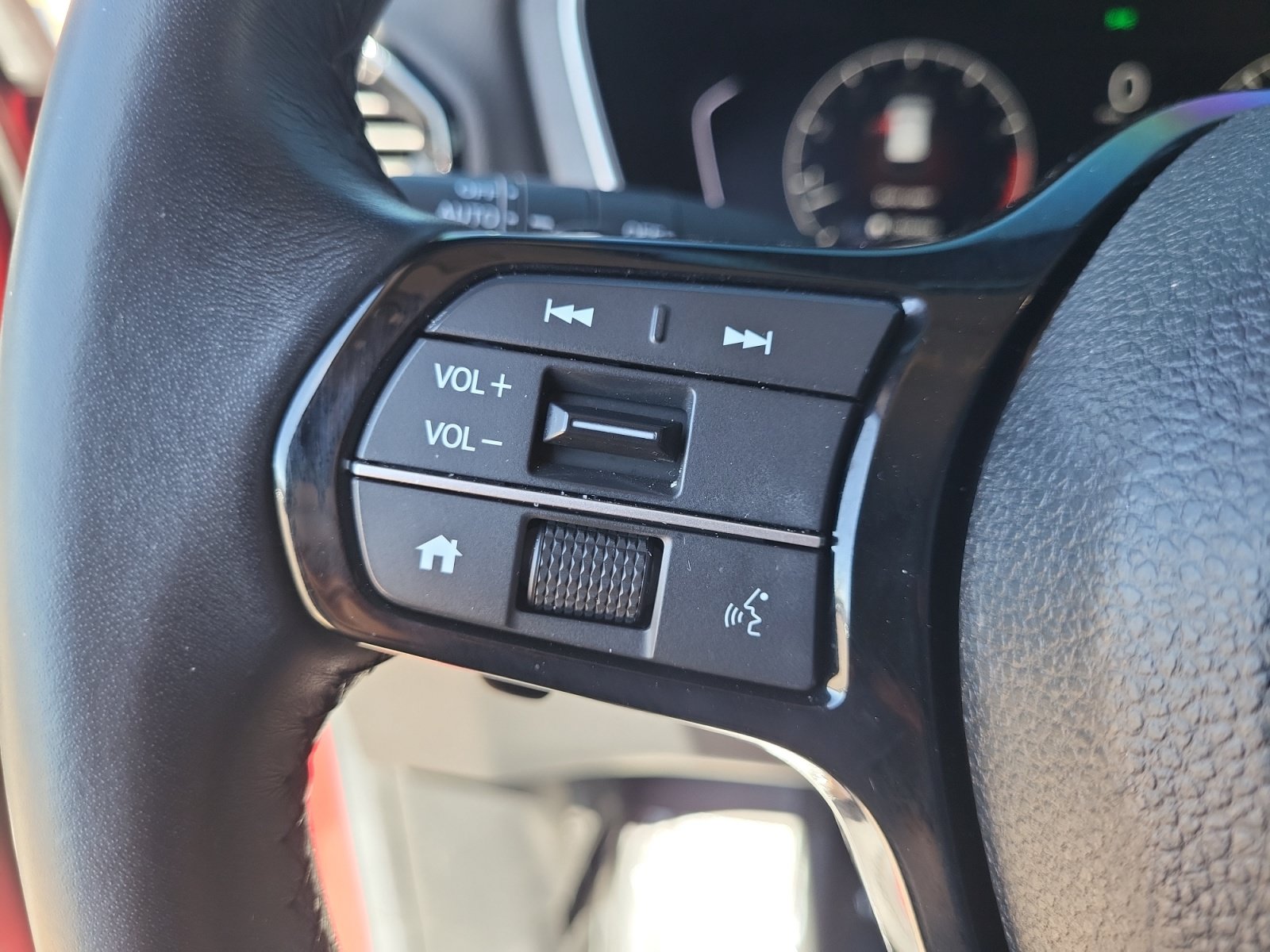 Used 2025 Honda Pilot Touring image 27