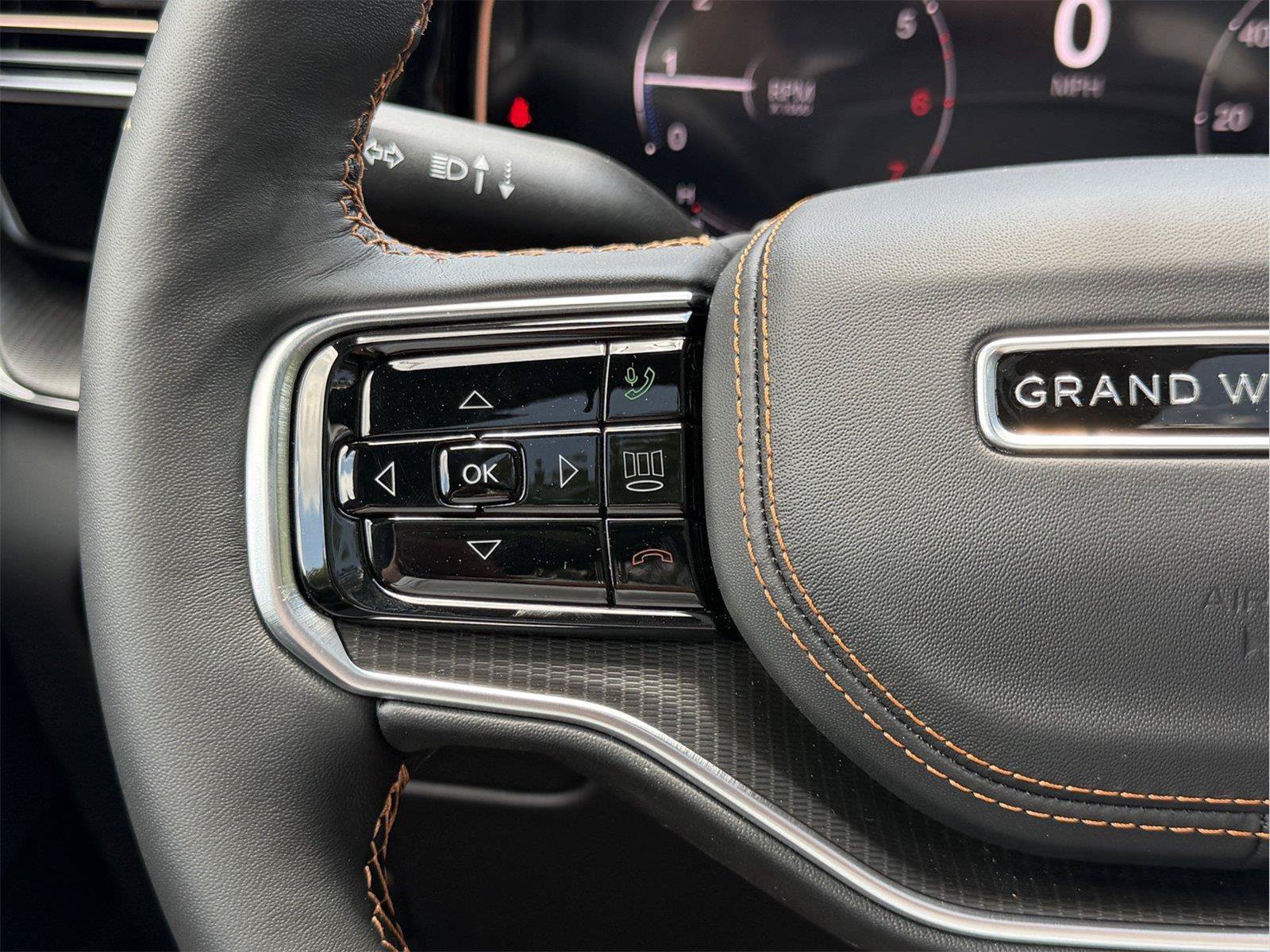 New 2026 Jeep Grand Wagoneer Summit AWD/4WD image 22