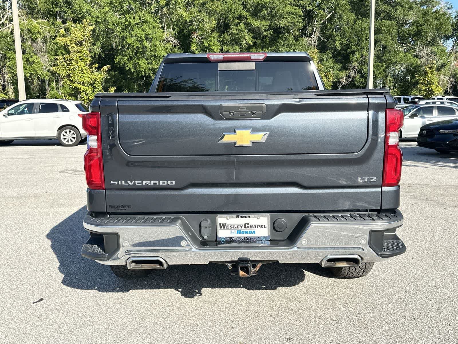 Used 2022 Chevrolet Silverado 1500 LTZ AWD/4WD image 5