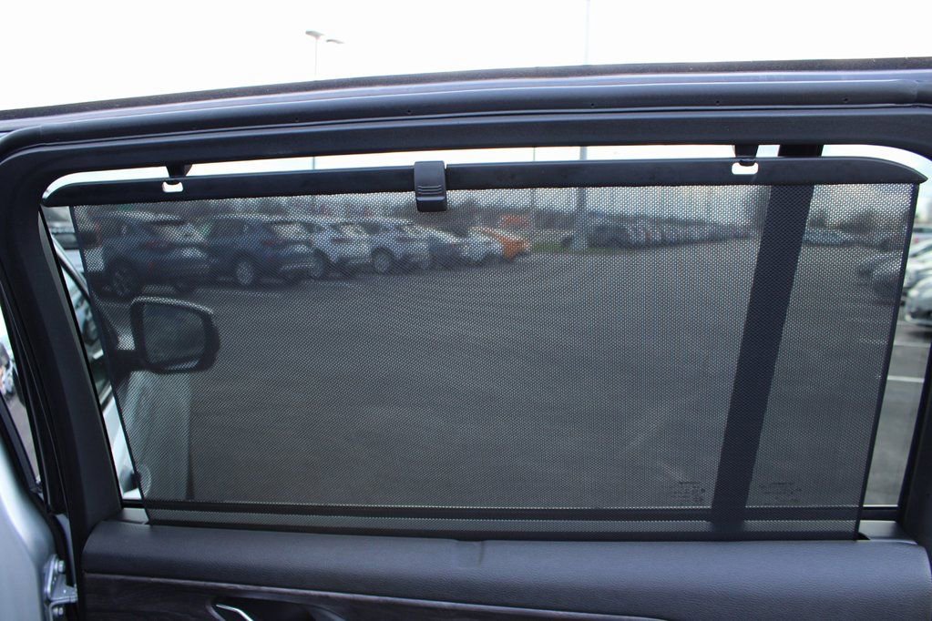 Used 2024 Jeep Grand Cherokee L Limited w/ Luxury Tech Group II image 16