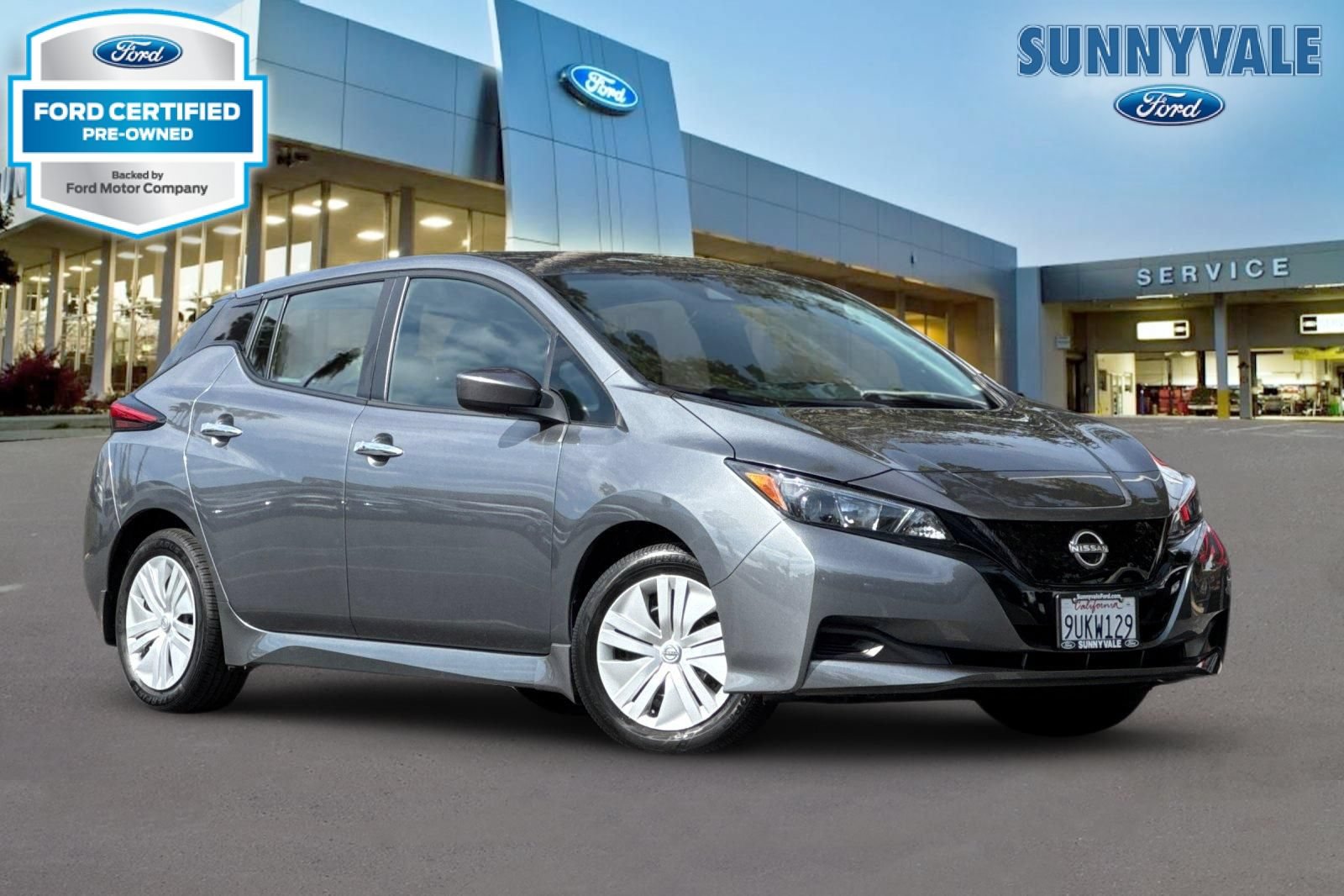 Used 2025 Nissan Leaf S FWD image 1