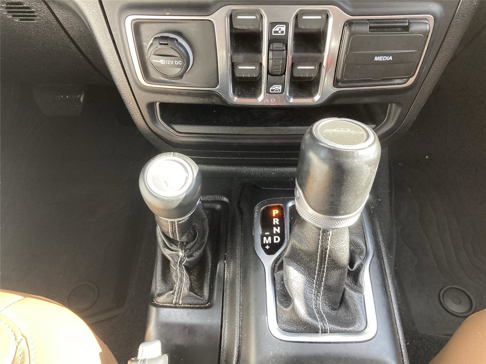 Used 2020 Jeep Gladiator Overland w/ Popular Equipment Package image 18