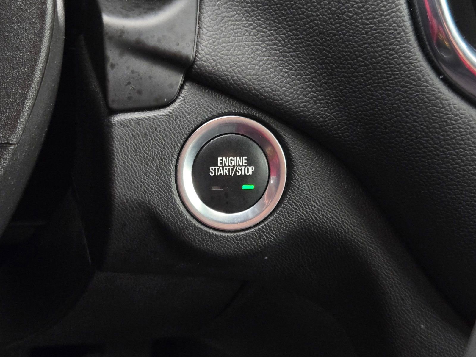 Used 2023 Chevrolet Equinox LT image 18