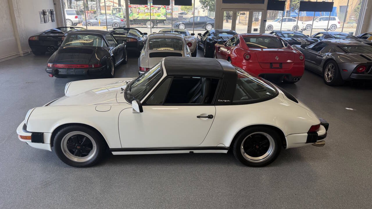 Used 1987 Porsche 911 Carrera RWD image 3