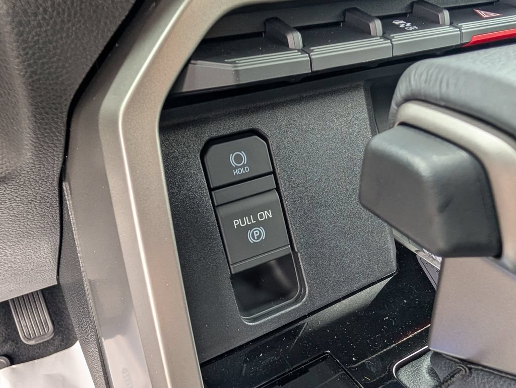 New 2026 Toyota Tundra Limited AWD/4WD image 17