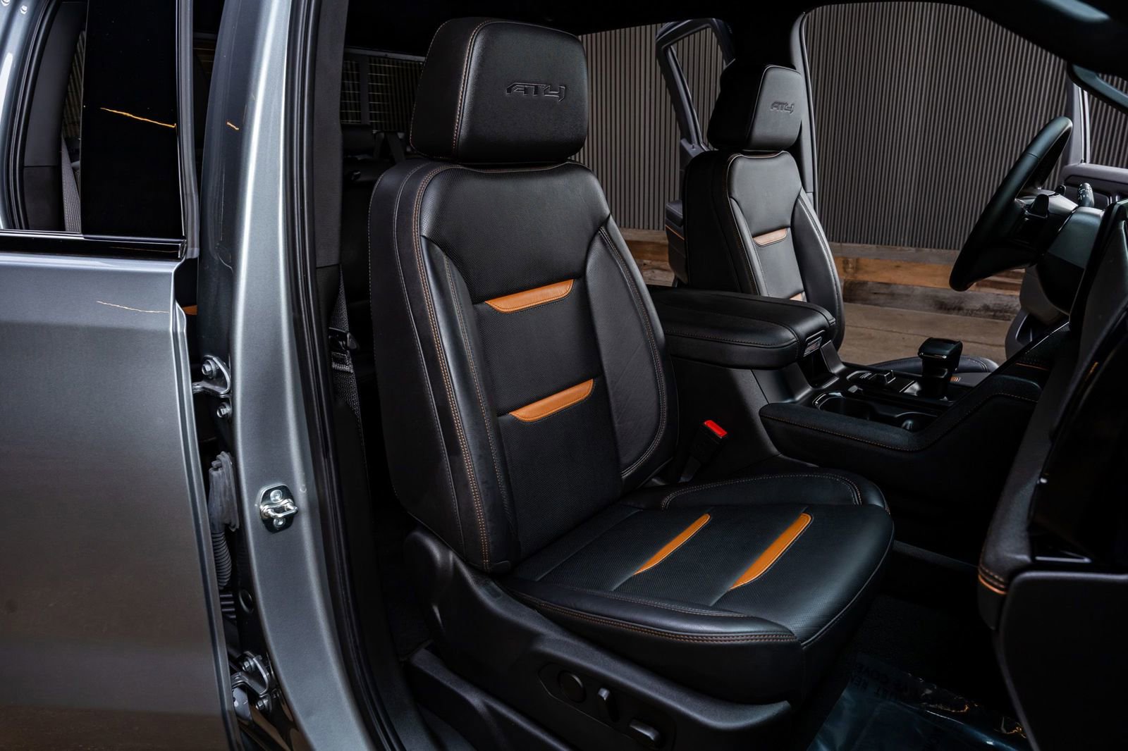 Used 2025 GMC Sierra 1500 AT4 w/ AT4 Premium Package image 30