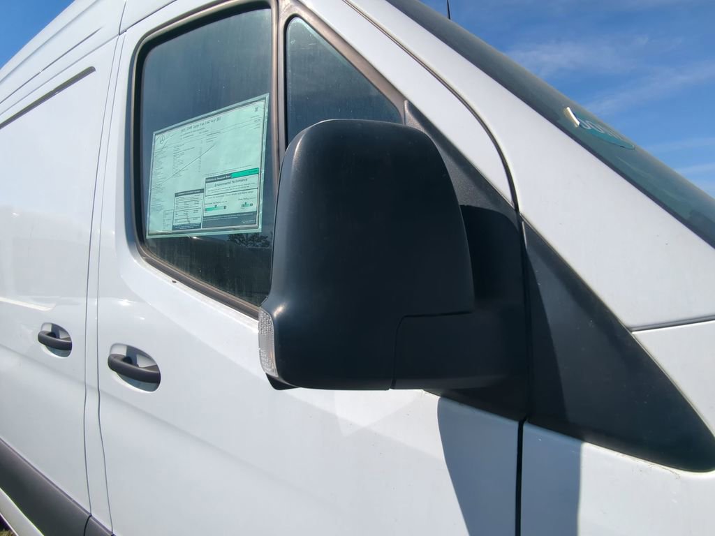 Used 2025 Mercedes-Benz Sprinter 2500 image 22