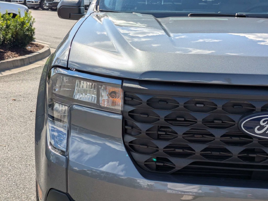 New 2026 Ford Maverick XLT FWD image 9