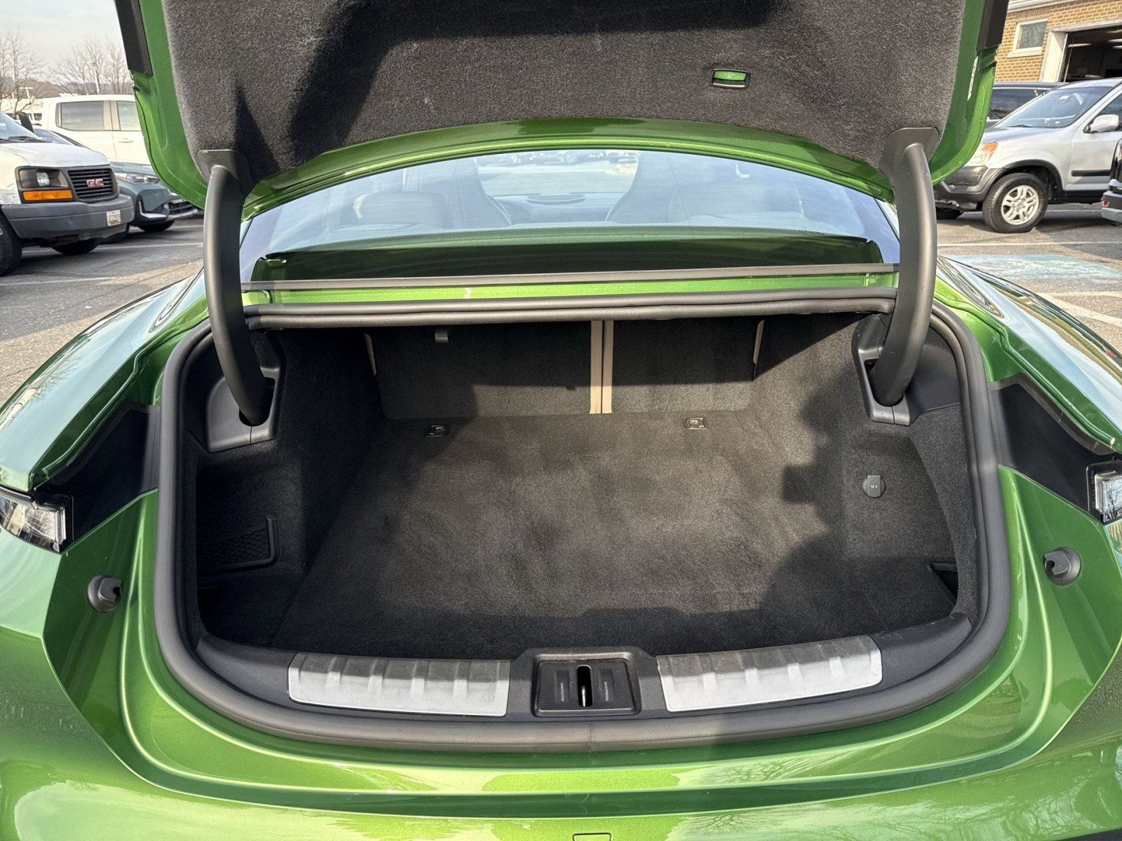 Used 2020 Porsche Taycan 4S image 23