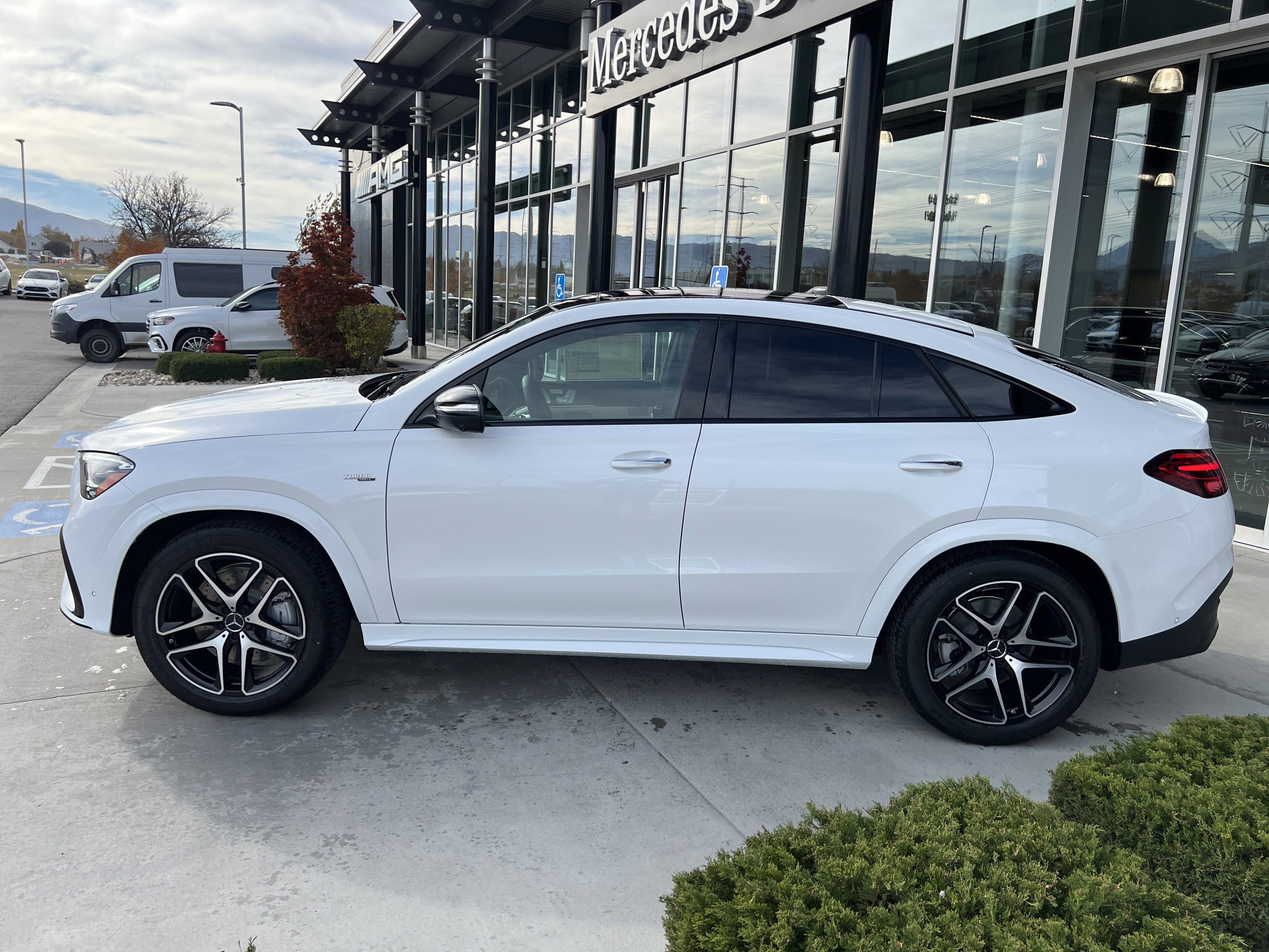 New 2026 Mercedes-Benz GLE 53 AMG 4MATIC Coupe image 8