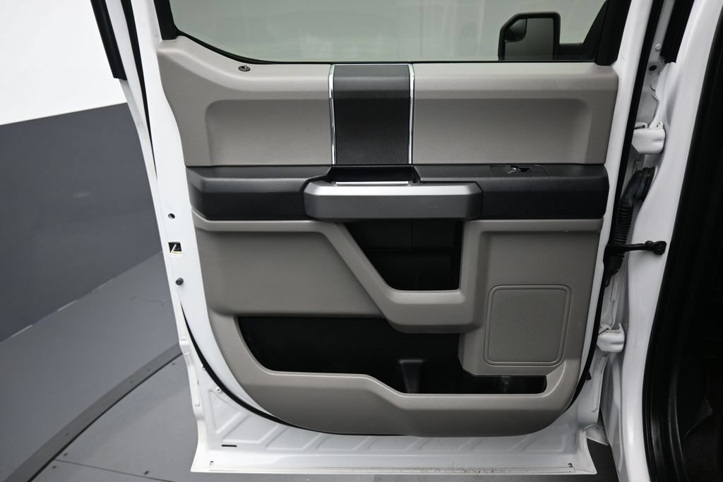 Used 2018 Ford F150 XLT w/ Trailer Tow Package AWD/4WD image 26