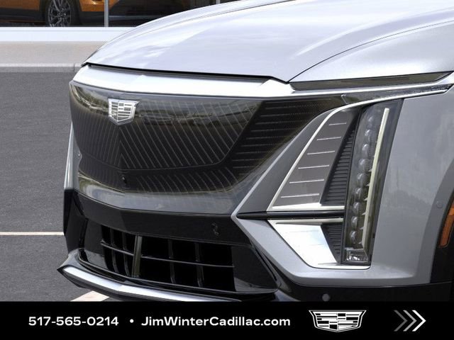 New 2025 Cadillac Lyriq Luxury w/ LPO, Floor Liner Package image 14