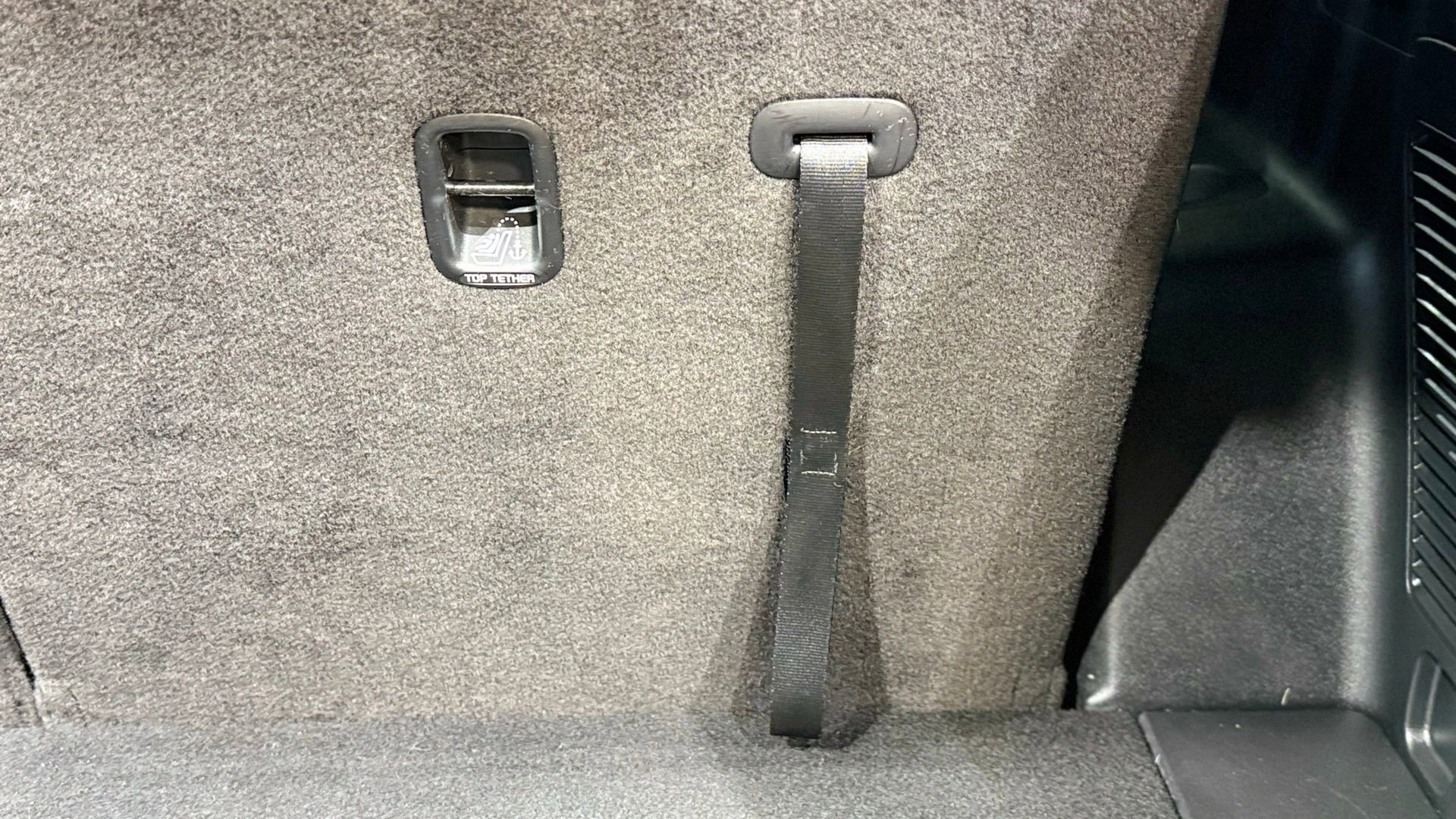 Used 2024 Kia Sorento S w/ Panoramic Sunroof Package image 39